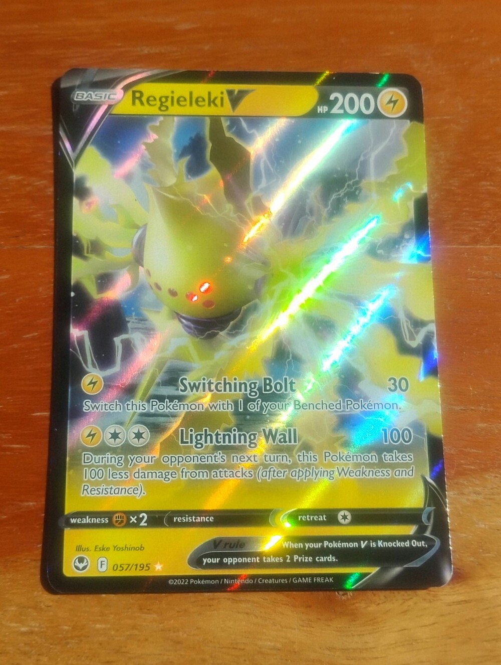 Mint 2022 Holo Full Art Regieleki V 057/195 Silver Tempest Pokemon Card